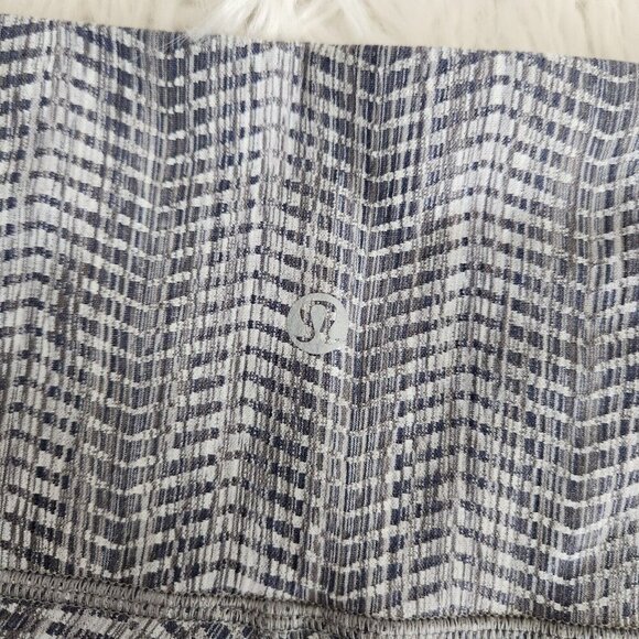Lululemon Leggings Women's 6 Wunder Under High-Rise Tight 25" Gray Geometrics - Picture 4 of 10